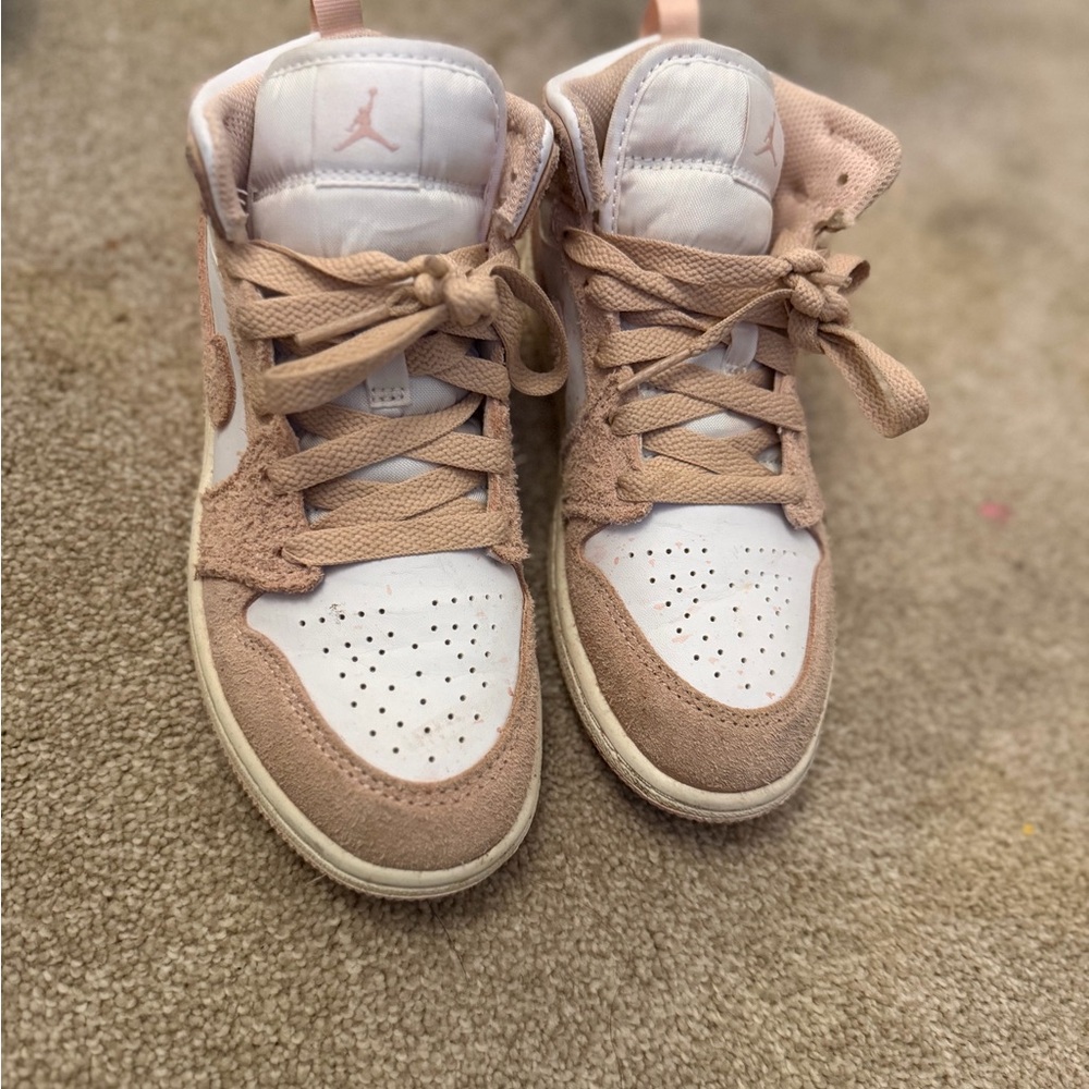 Jordan Kids Sneakers in Pink and White